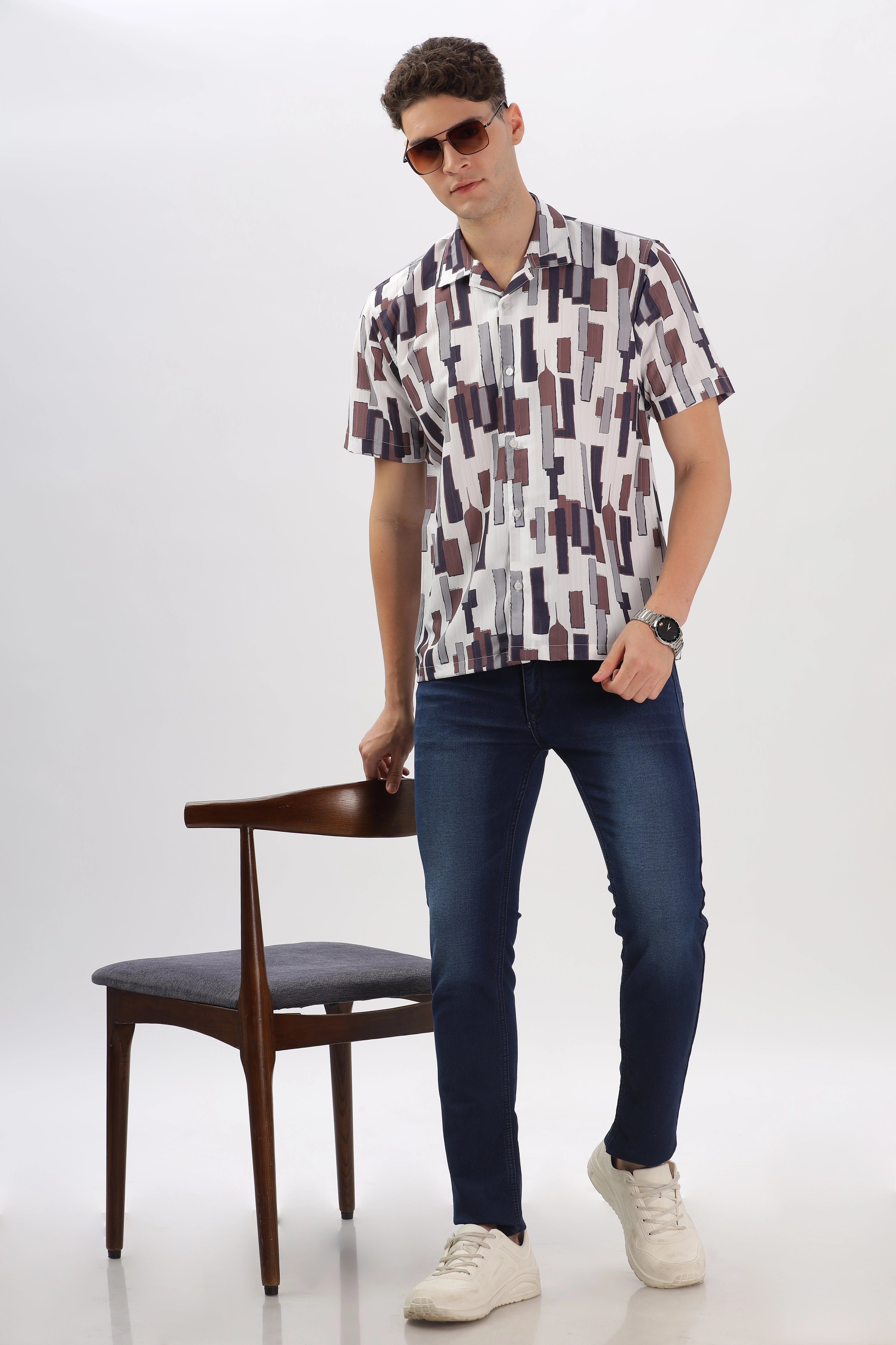 White and brown abstarct printed popcorn shirt