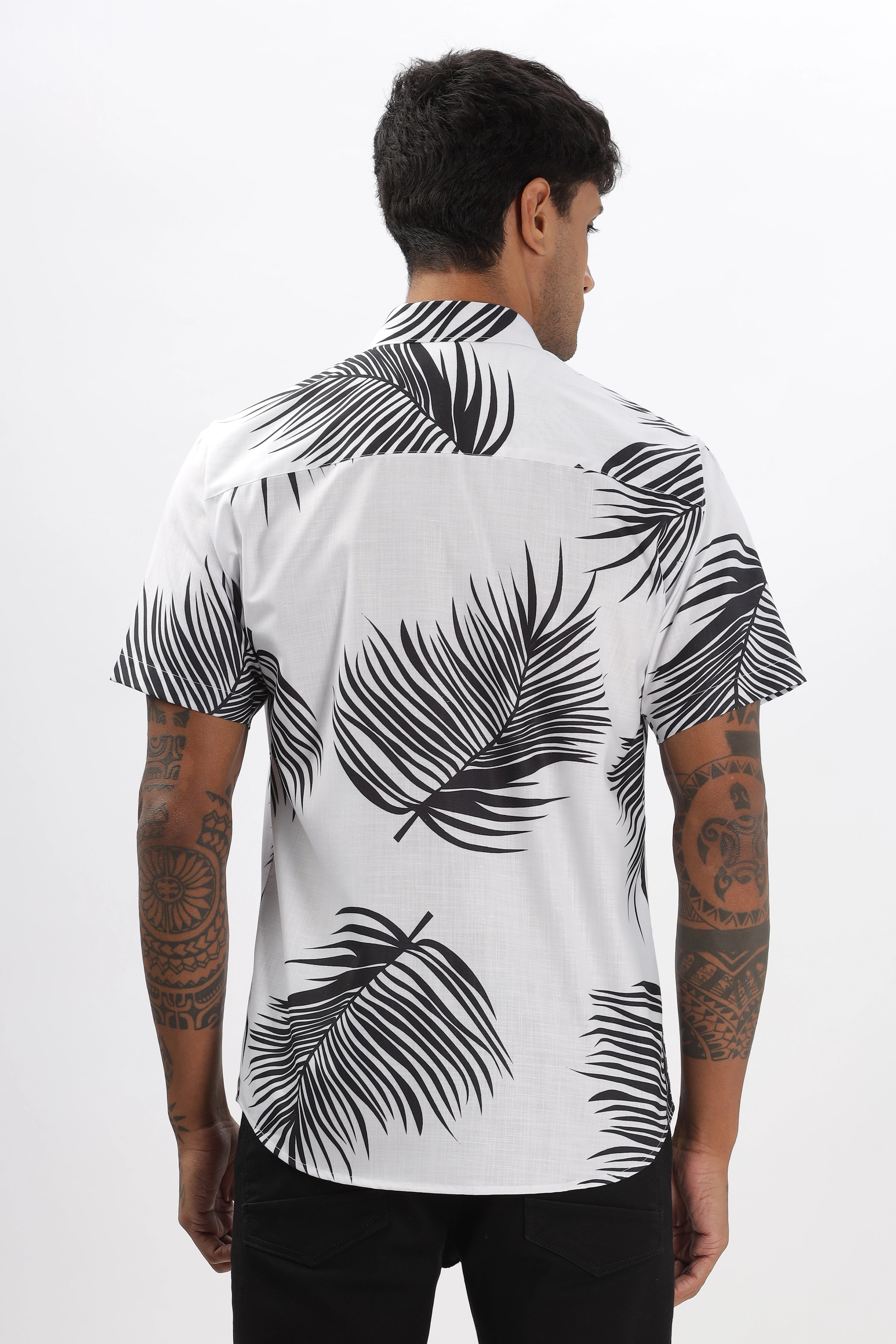 White palm leaves printed shirt